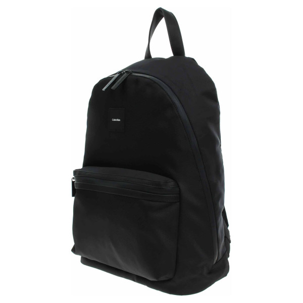 detail Calvin Klein pánský batoh K50K512225 BEH Ck Black