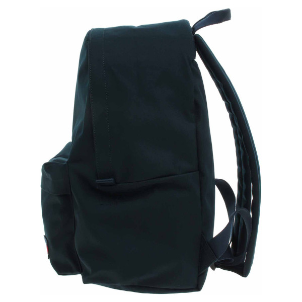 detail Tommy Hilfiger pánský batoh AM0AM13726 C1G Dark Night Navy