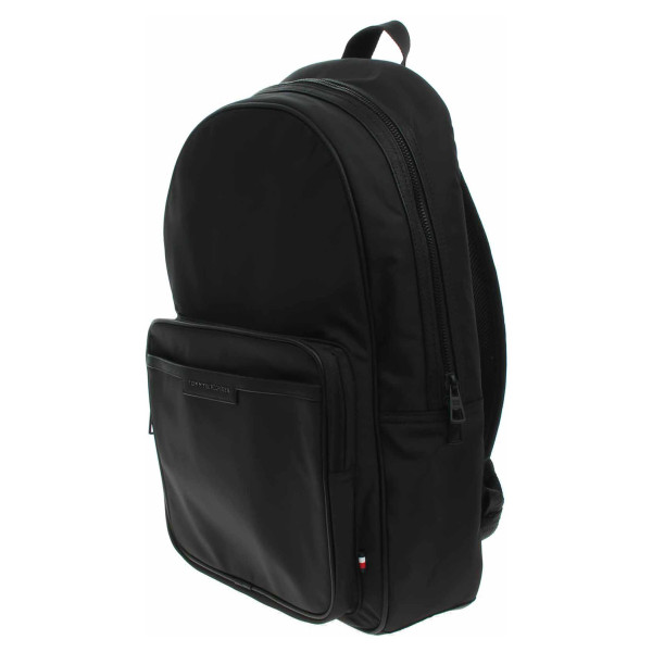 detail Tommy Hilfiger pánský batoh AM0AM13464 BDS Black
