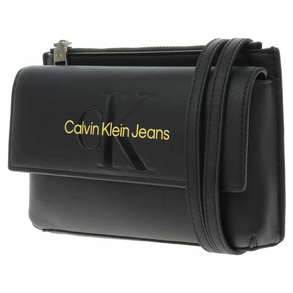detail Calvin Klein dámská kabelkaK60K610579 0GN Fashion Black
