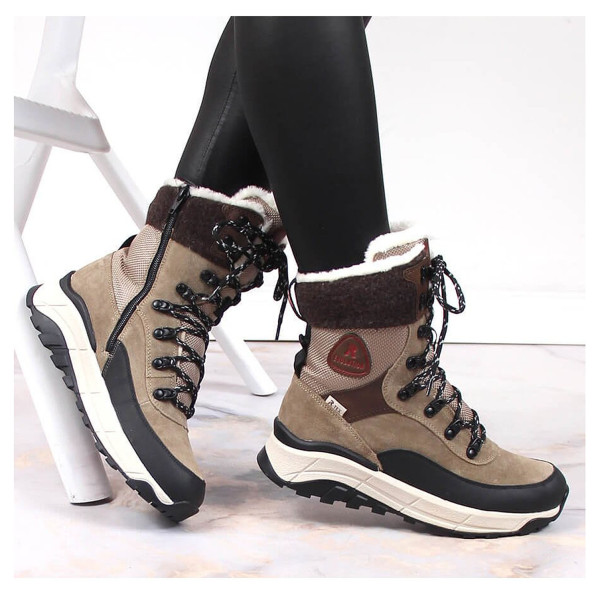 detail Dámska členkové topánky Rieker W0066-64 beige kombi