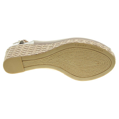 detail Tommy Hilfiger Elba 17D FW56818531 desert sand