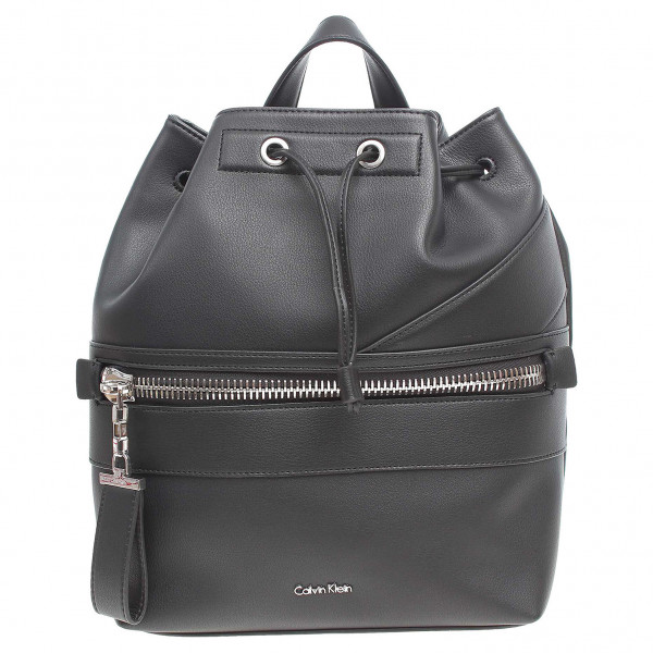 detail Calvin Klein dámský batůžek K60K602569001 černý