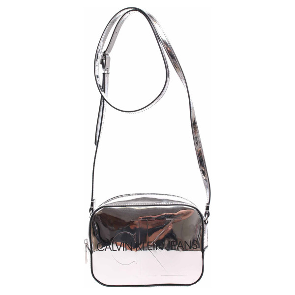 detail Calvin Klein dámská kabelka K60K608377 01P silver