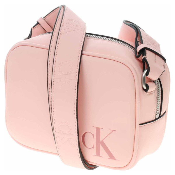 detail Calvin Klein dámská kabelka K60K610065 TKY Pink Blush