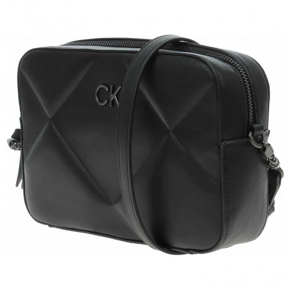 detail Calvin Klein dámská kabelka K60K610767 Ck Black