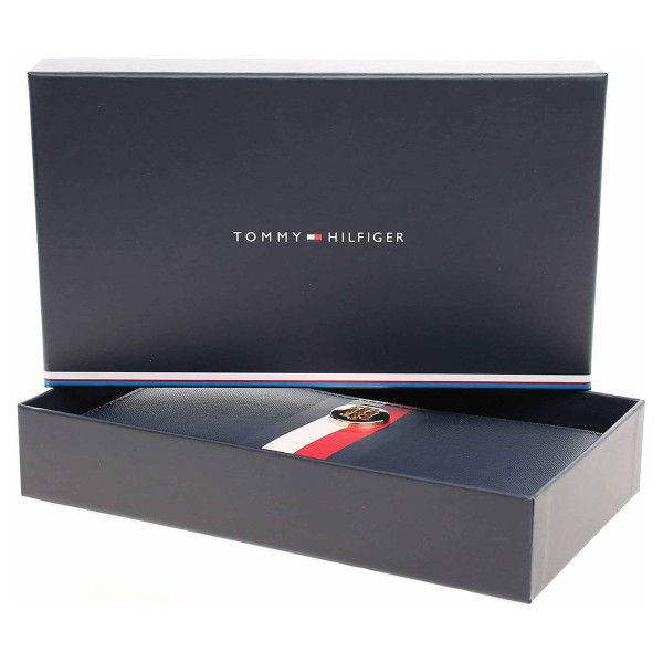 detail Tommy Hilfiger dámská peněženka AW0AW06491 901 corporate