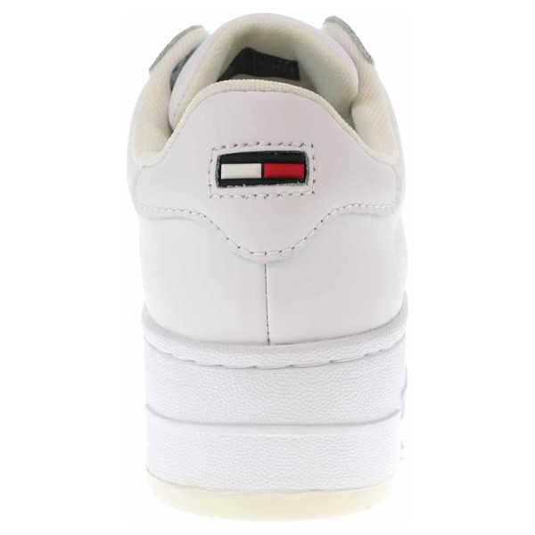 detail Dámska topánky Tommy Hilfiger EN0EN01504 YBR white