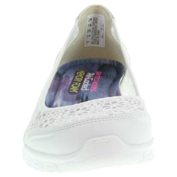 detail Skechers Majesty white